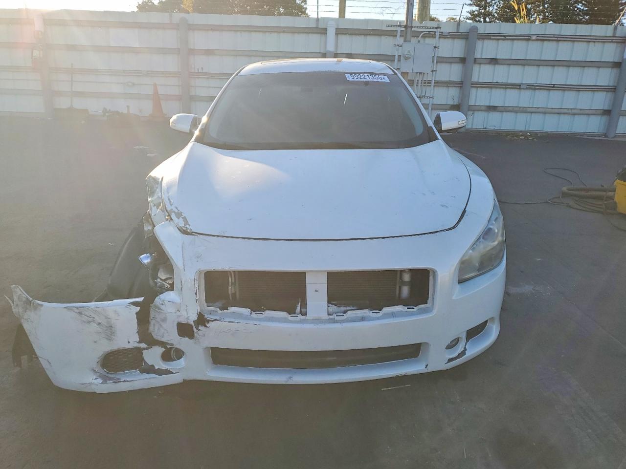 2010 NISSAN MAXIMA S photo 5