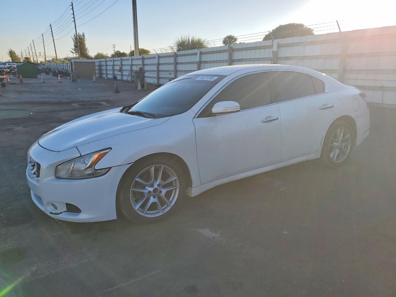 2010 NISSAN MAXIMA