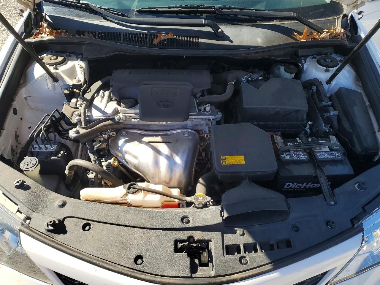 2013 TOYOTA CAMRY L photo 11