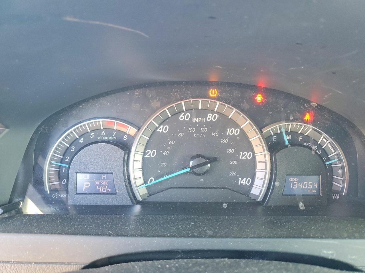 2013 TOYOTA CAMRY L photo 9