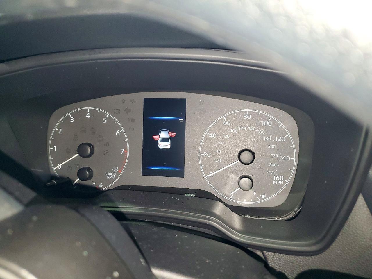 2025 TOYOTA COROLLA LE photo 9