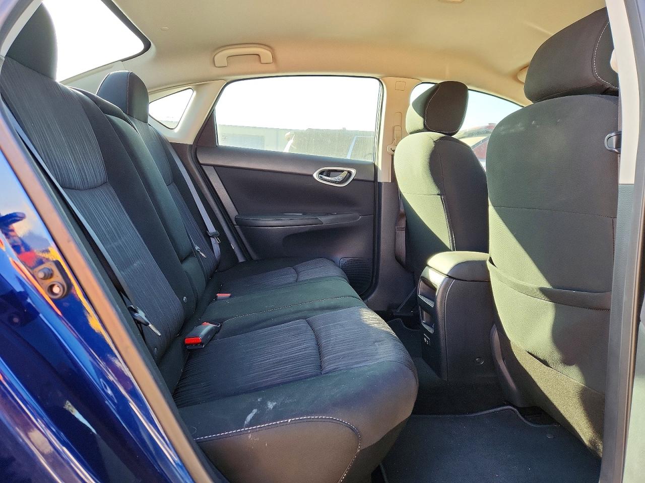 2019 NISSAN SENTRA S photo 10