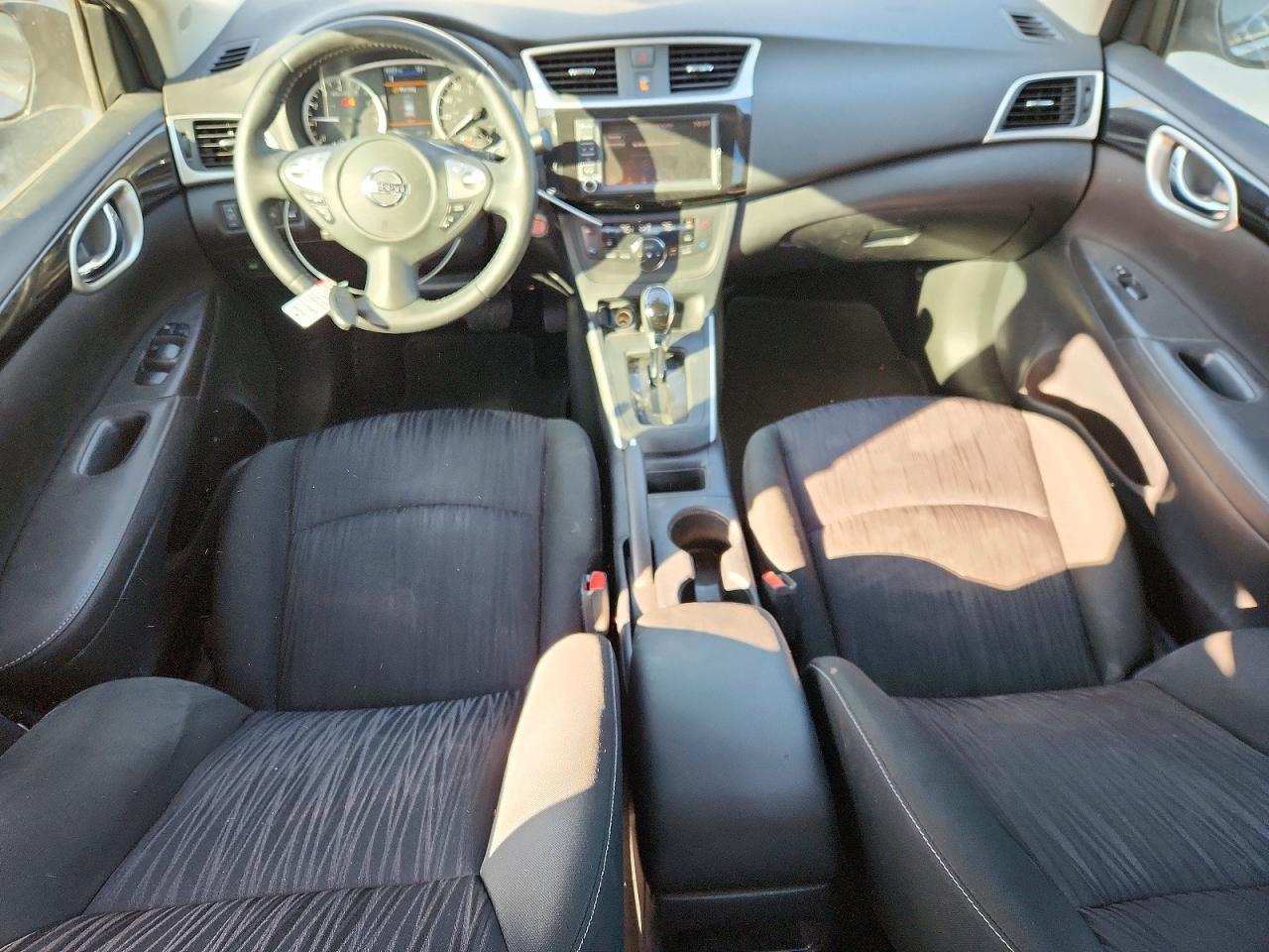 2019 NISSAN SENTRA S photo 8