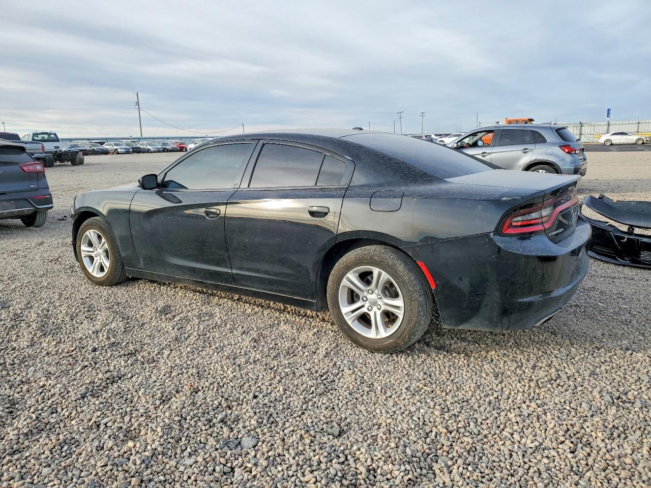 2020 DODGE CHARGER SXT photo 2
