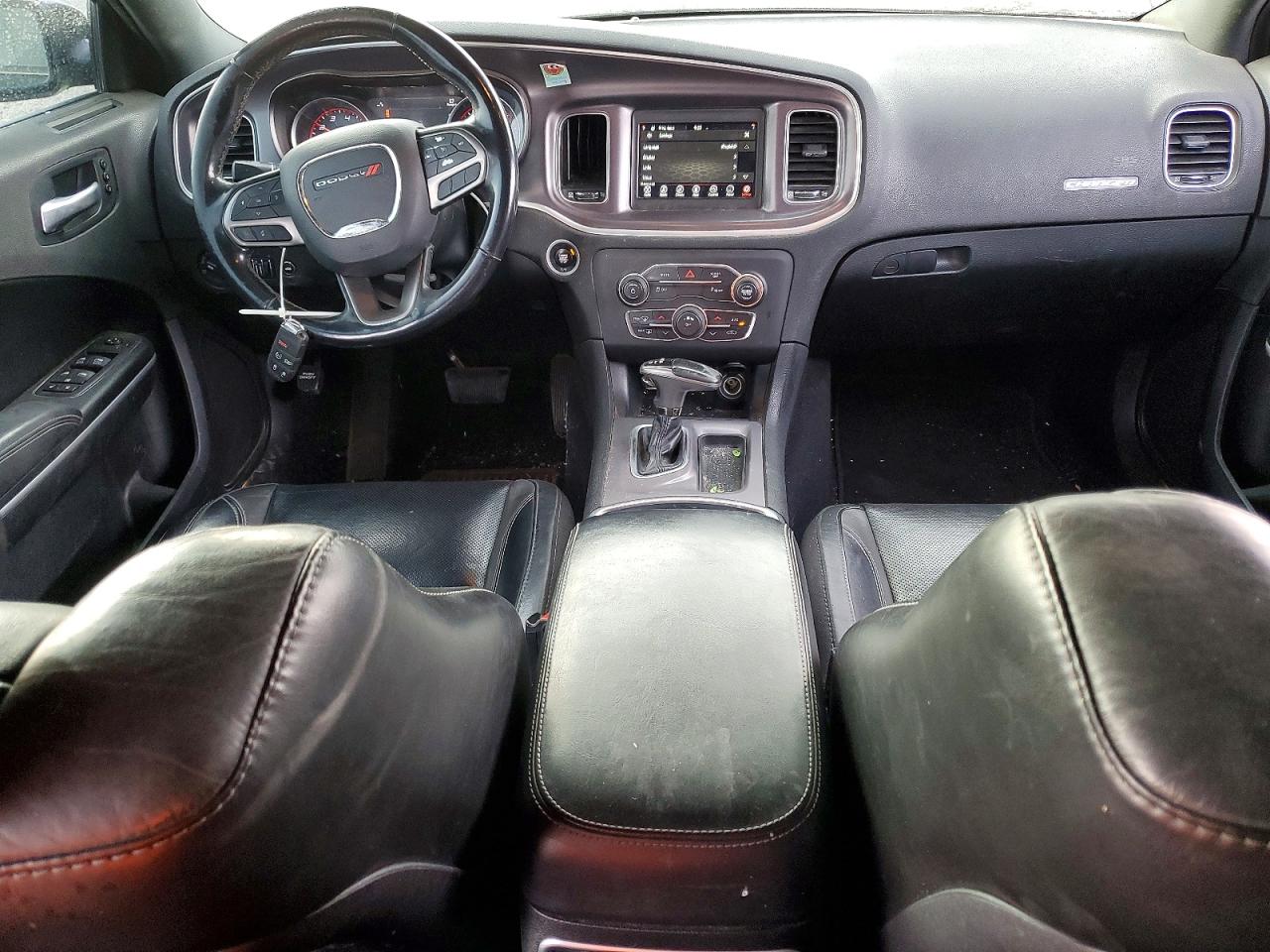 2020 DODGE CHARGER SXT photo 8