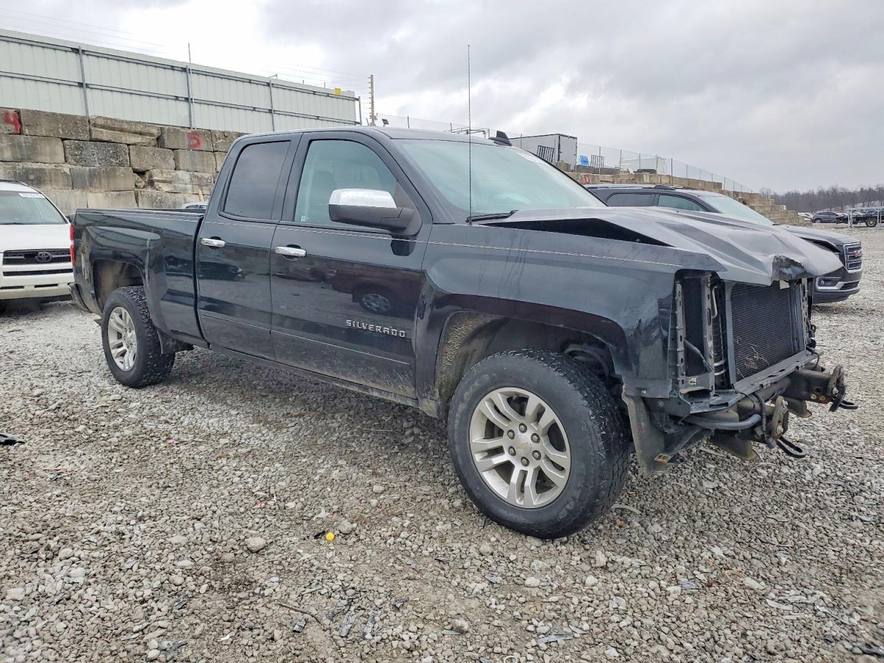 2018 CHEVROLET SILVERADO K1500 LT photo 4