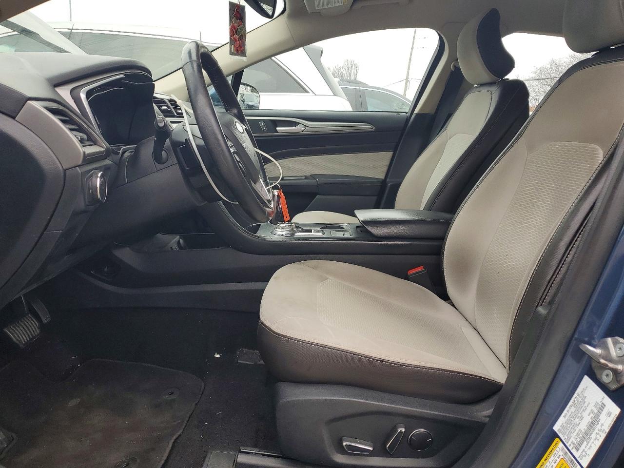 2019 FORD FUSION SE photo 7