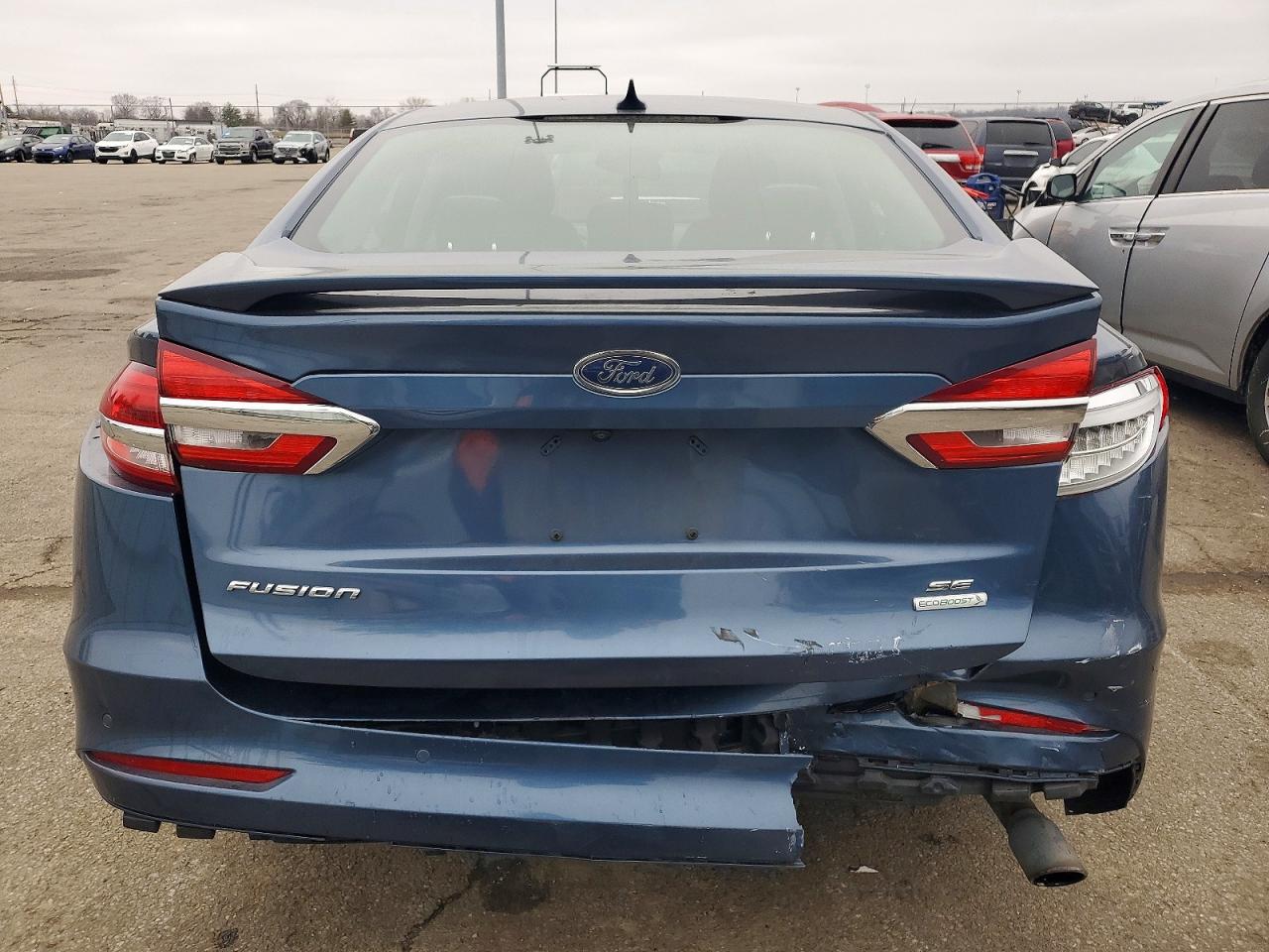 2019 FORD FUSION SE photo 6