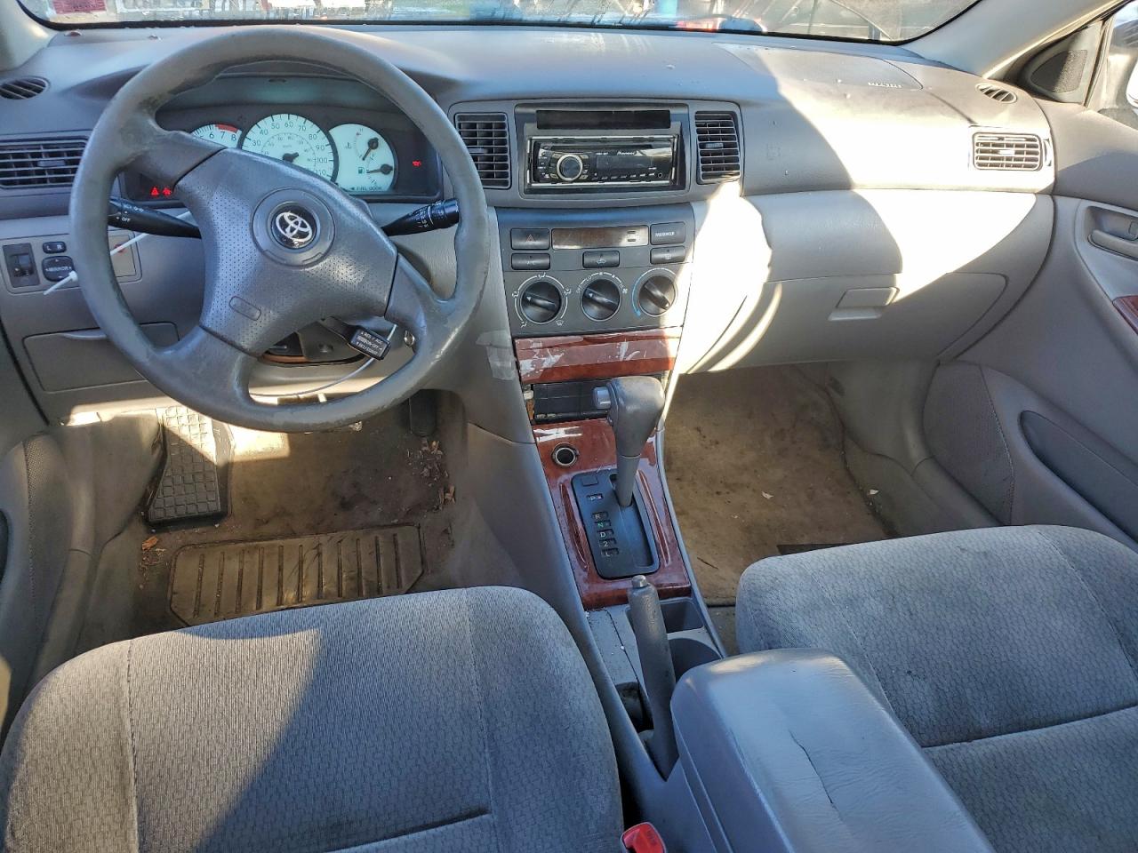 2004 TOYOTA COROLLA CE photo 8