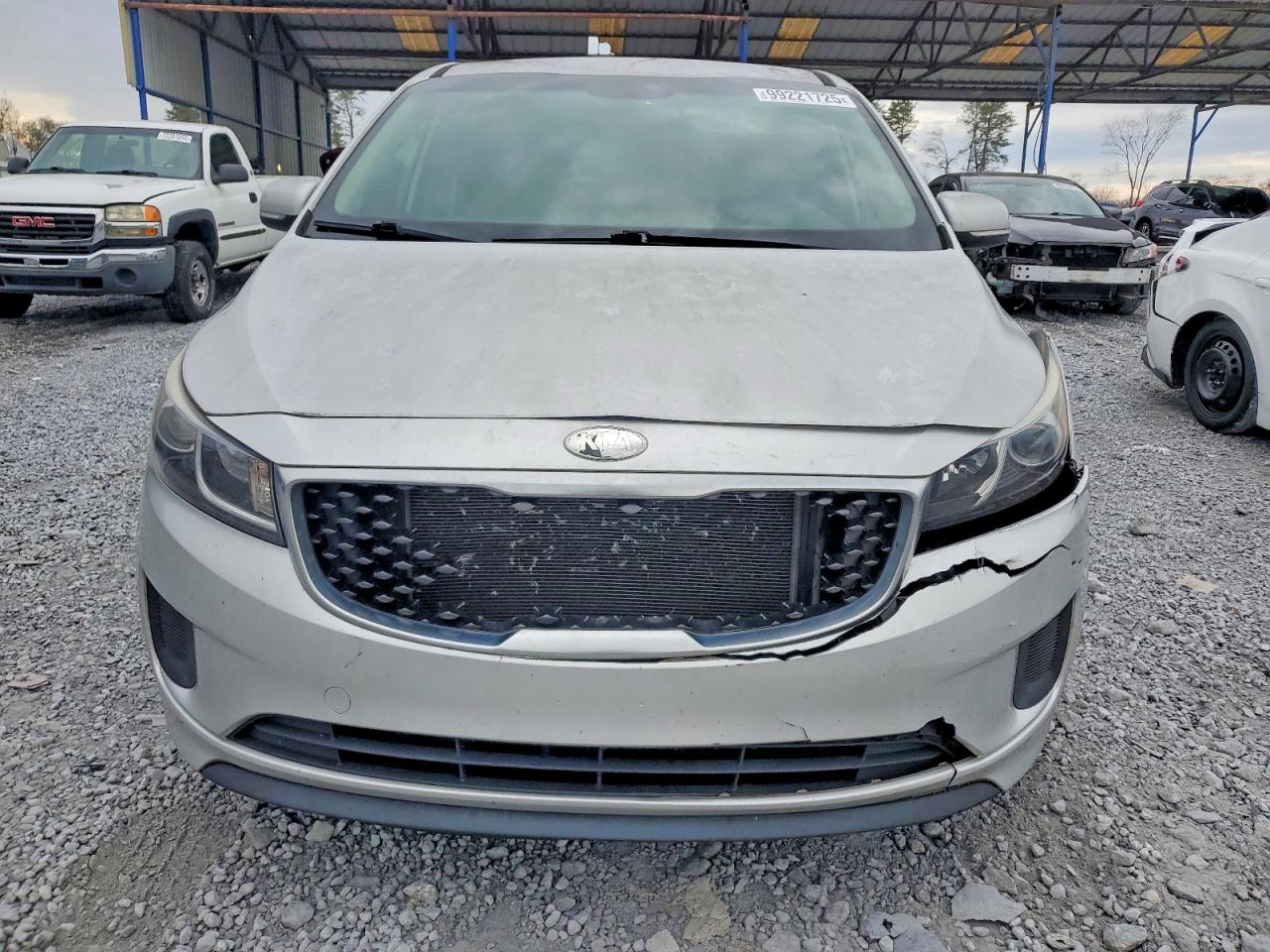 2017 KIA SEDONA L photo 5