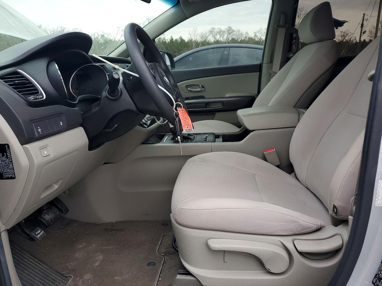 2017 KIA SEDONA L photo 7