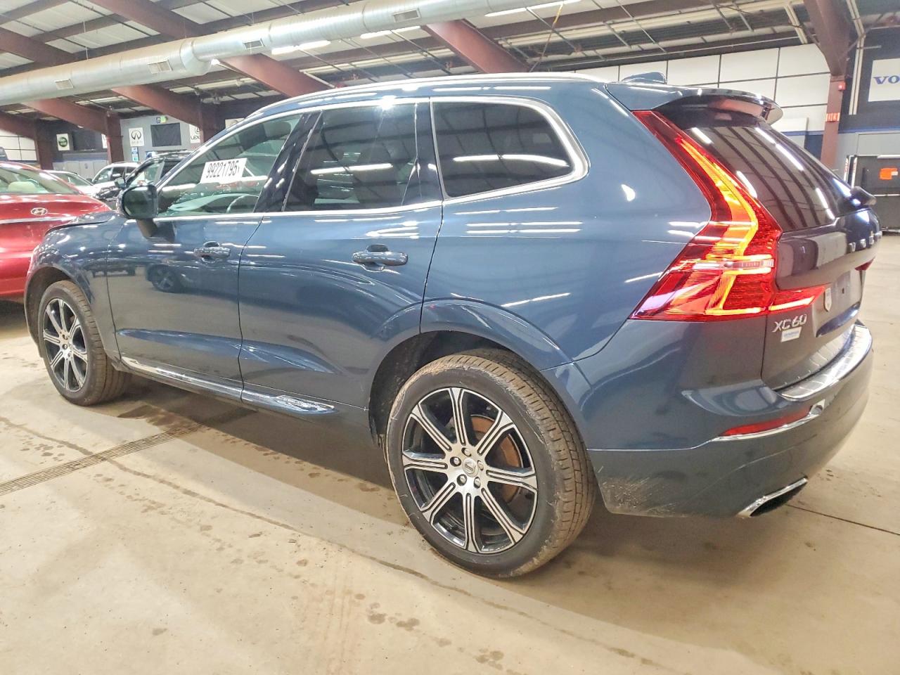 2020 VOLVO XC60 T5 INSCRIPTION photo 2