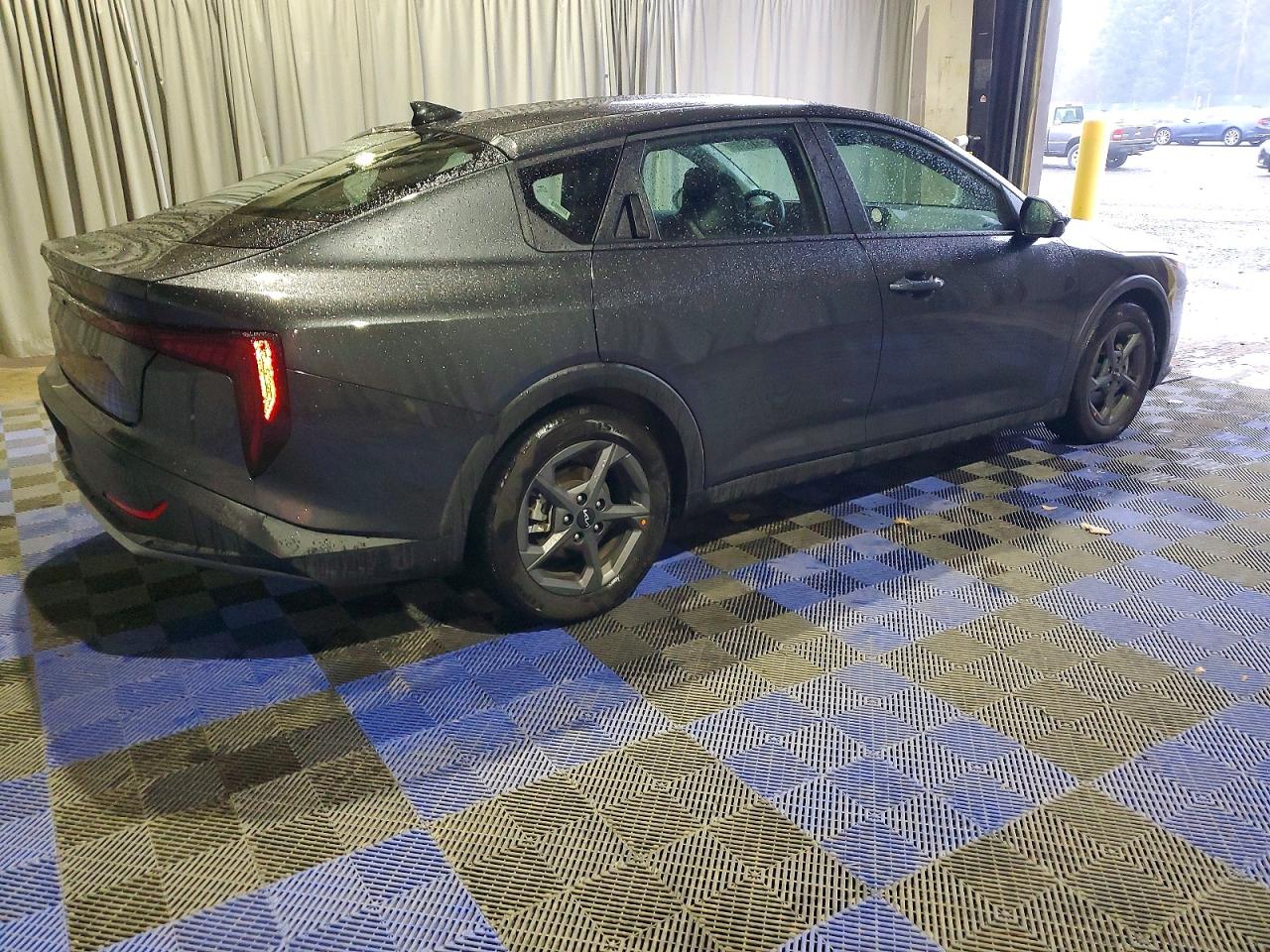 2025 KIA K4 LX photo 3