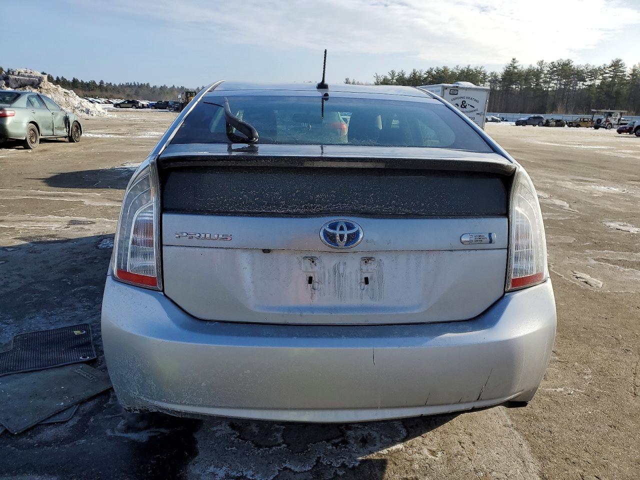 2014 TOYOTA PRIUS PLUG-IN photo 6