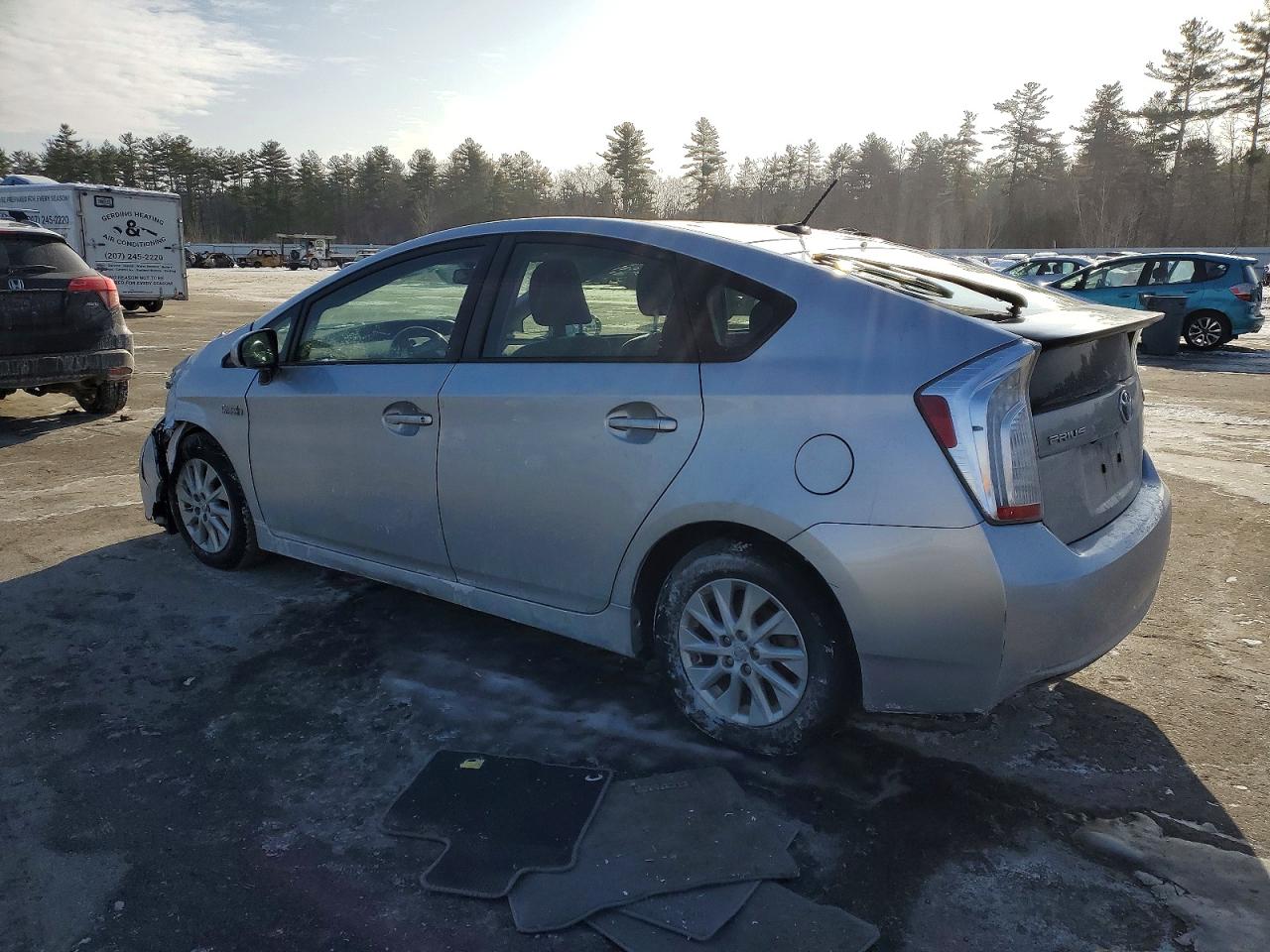 2014 TOYOTA PRIUS PLUG-IN photo 2