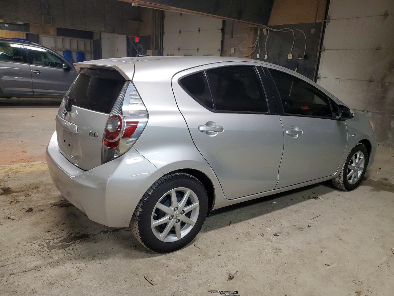 2012 TOYOTA PRIUS C photo 3