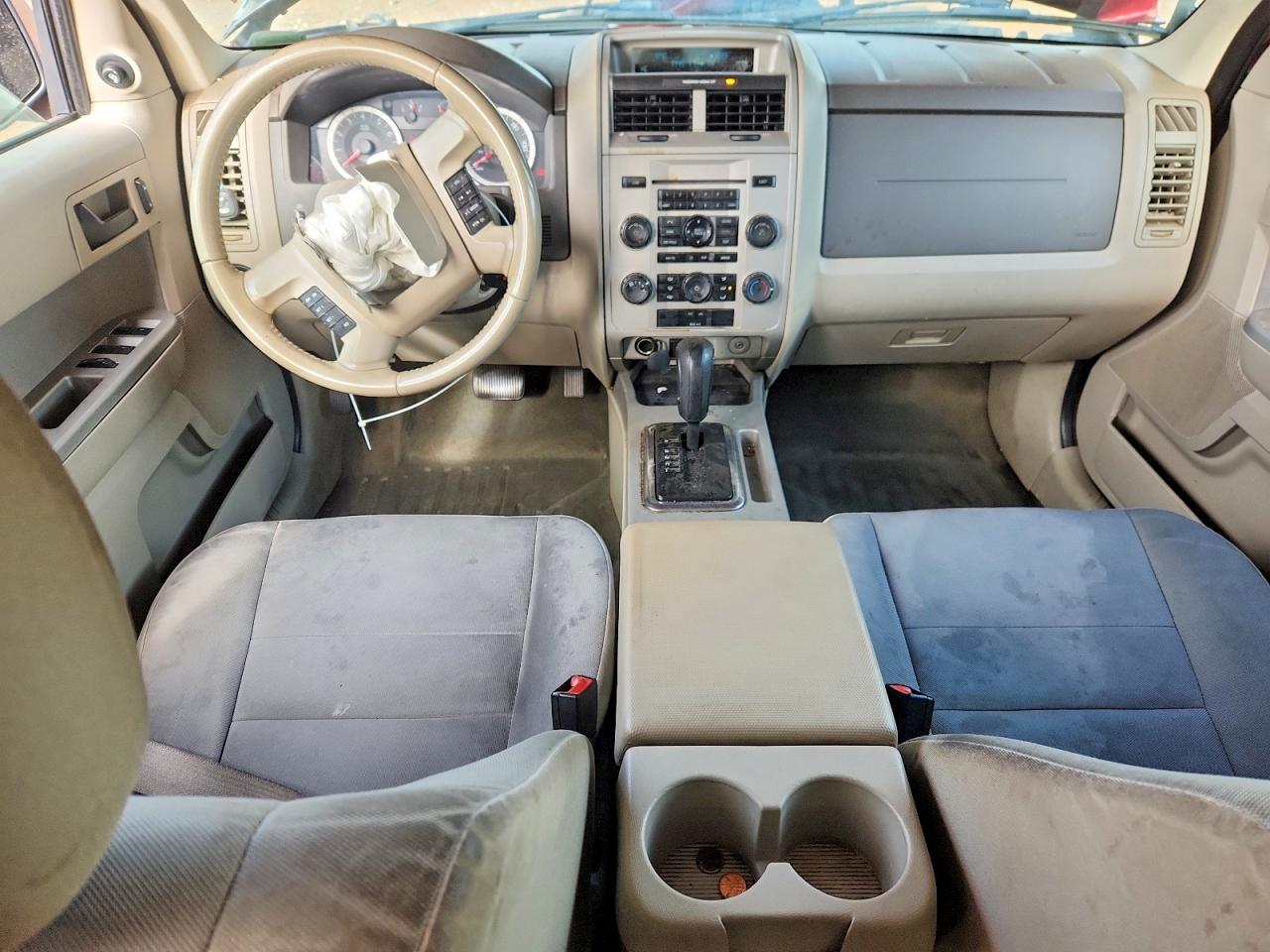 2012 FORD ESCAPE XLT photo 8
