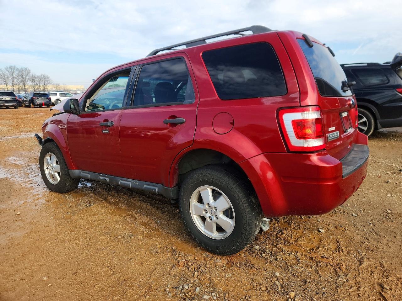 2012 FORD ESCAPE XLT photo 2