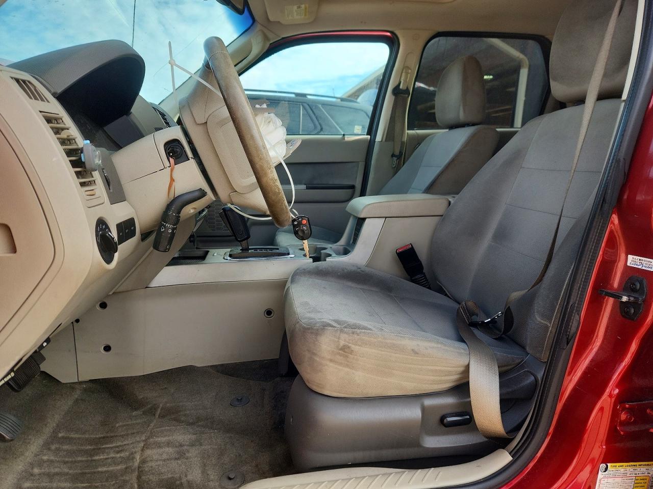 2012 FORD ESCAPE XLT photo 7
