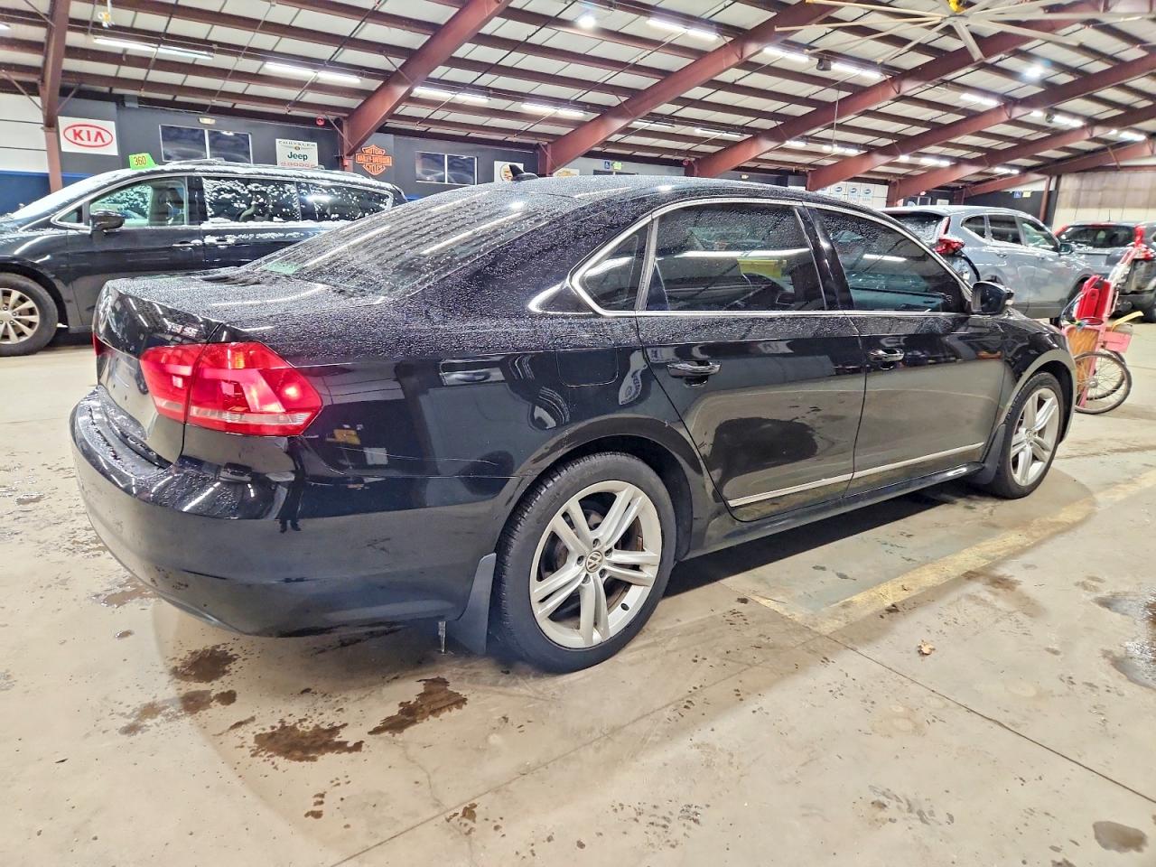 2015 VOLKSWAGEN PASSAT SE photo 3