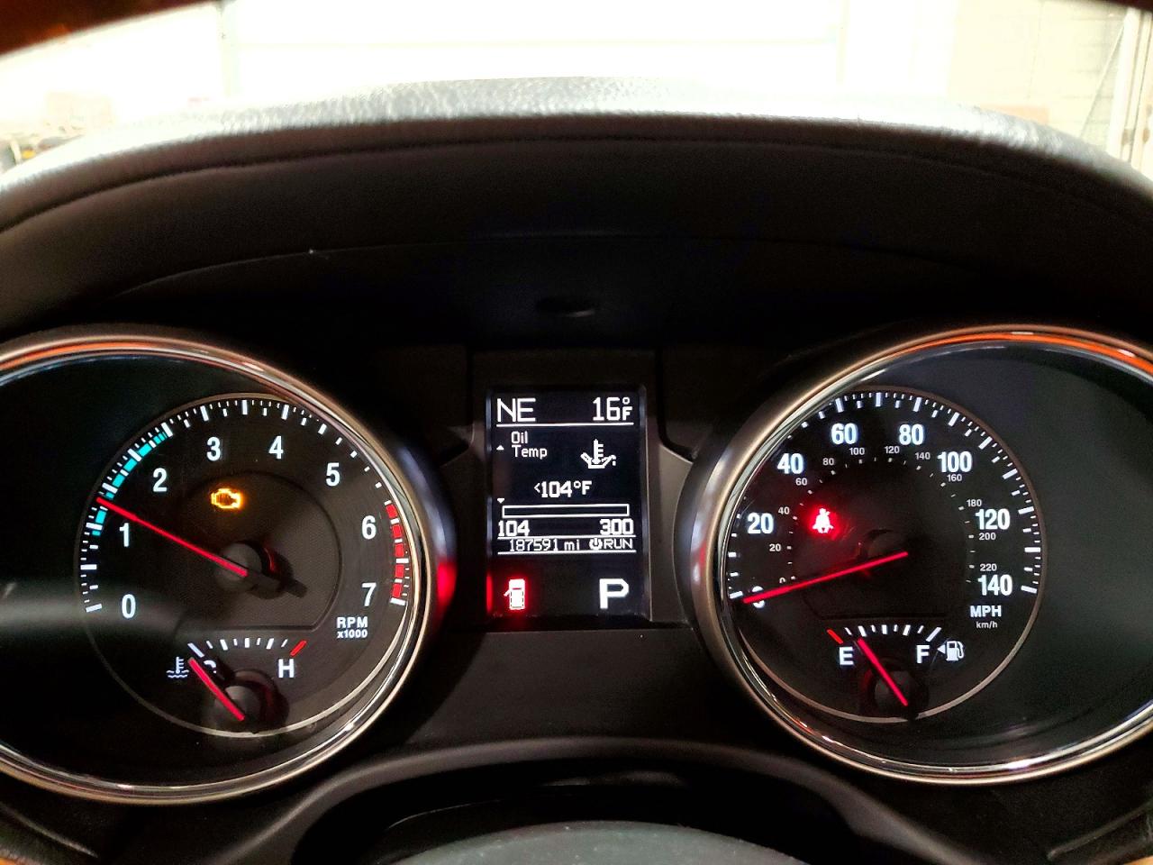 2011 JEEP GRAND CHEROKEE OVERLAND photo 9