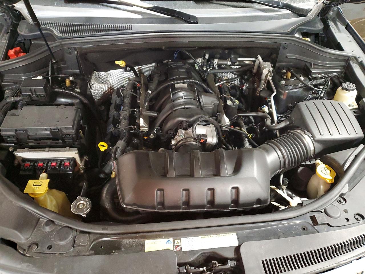 2011 JEEP GRAND CHEROKEE OVERLAND photo 12