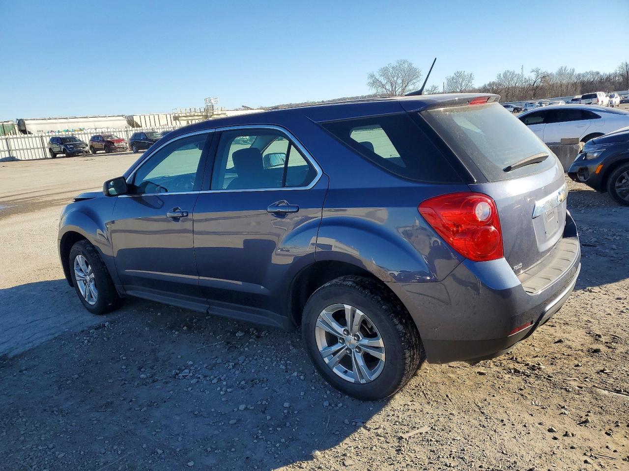 2014 CHEVROLET EQUINOX LS photo 2