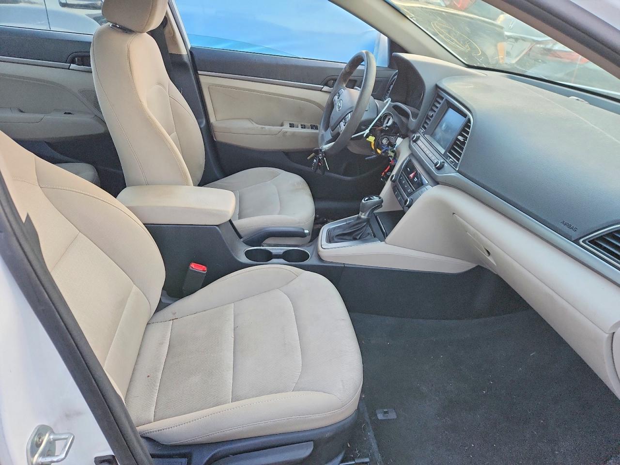 2018 HYUNDAI ELANTRA SEL photo 7