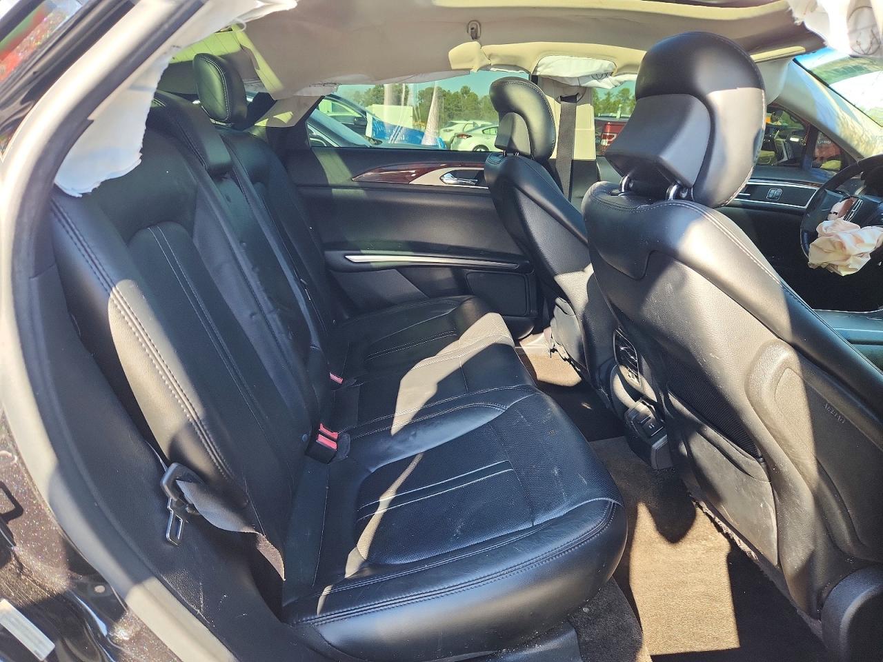 2015 LINCOLN MKZ photo 10