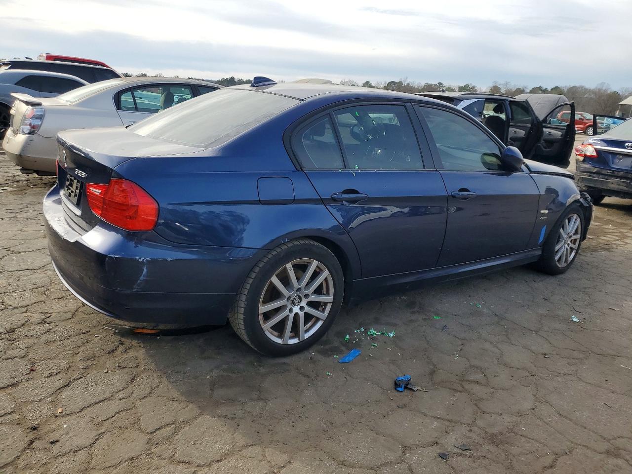 2011 BMW 328 XI SULEV photo 3