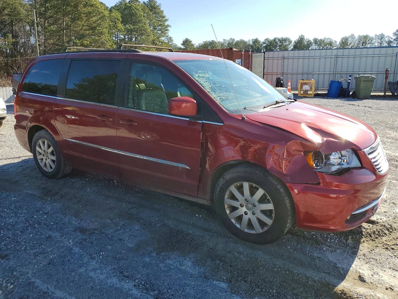 2013 CHRYSLER TOWN & COUNTRY TOURING photo 4