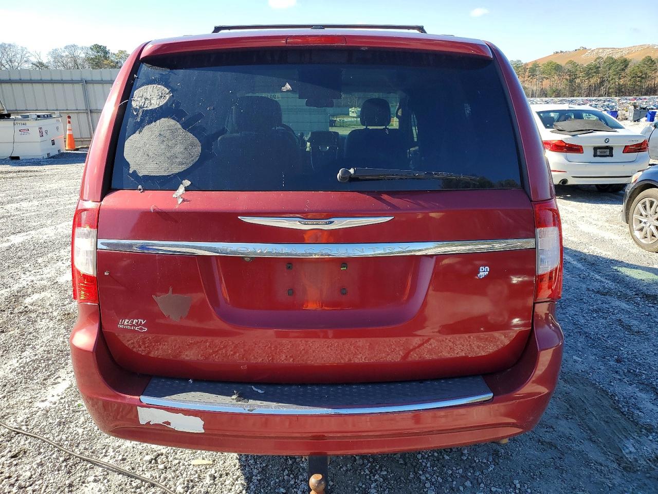 2013 CHRYSLER TOWN & COUNTRY TOURING photo 6