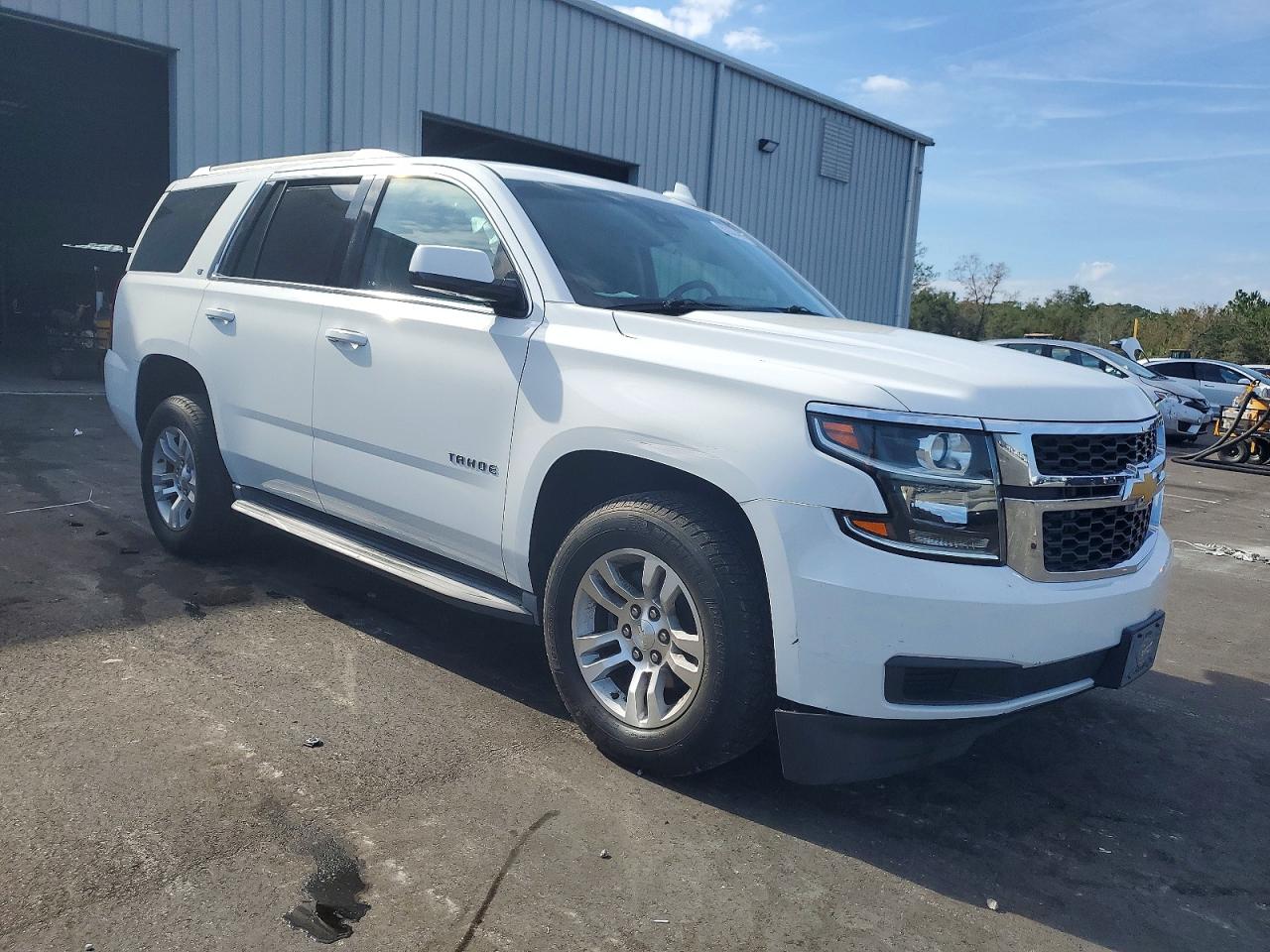 2016 CHEVROLET TAHOE K1500 LT photo 4