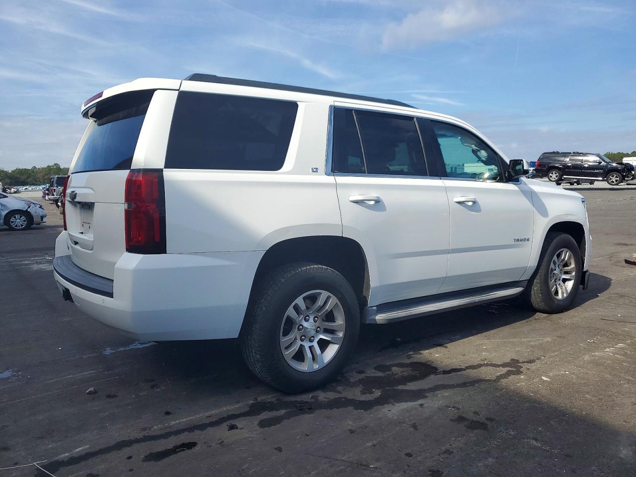 2016 CHEVROLET TAHOE K1500 LT photo 3