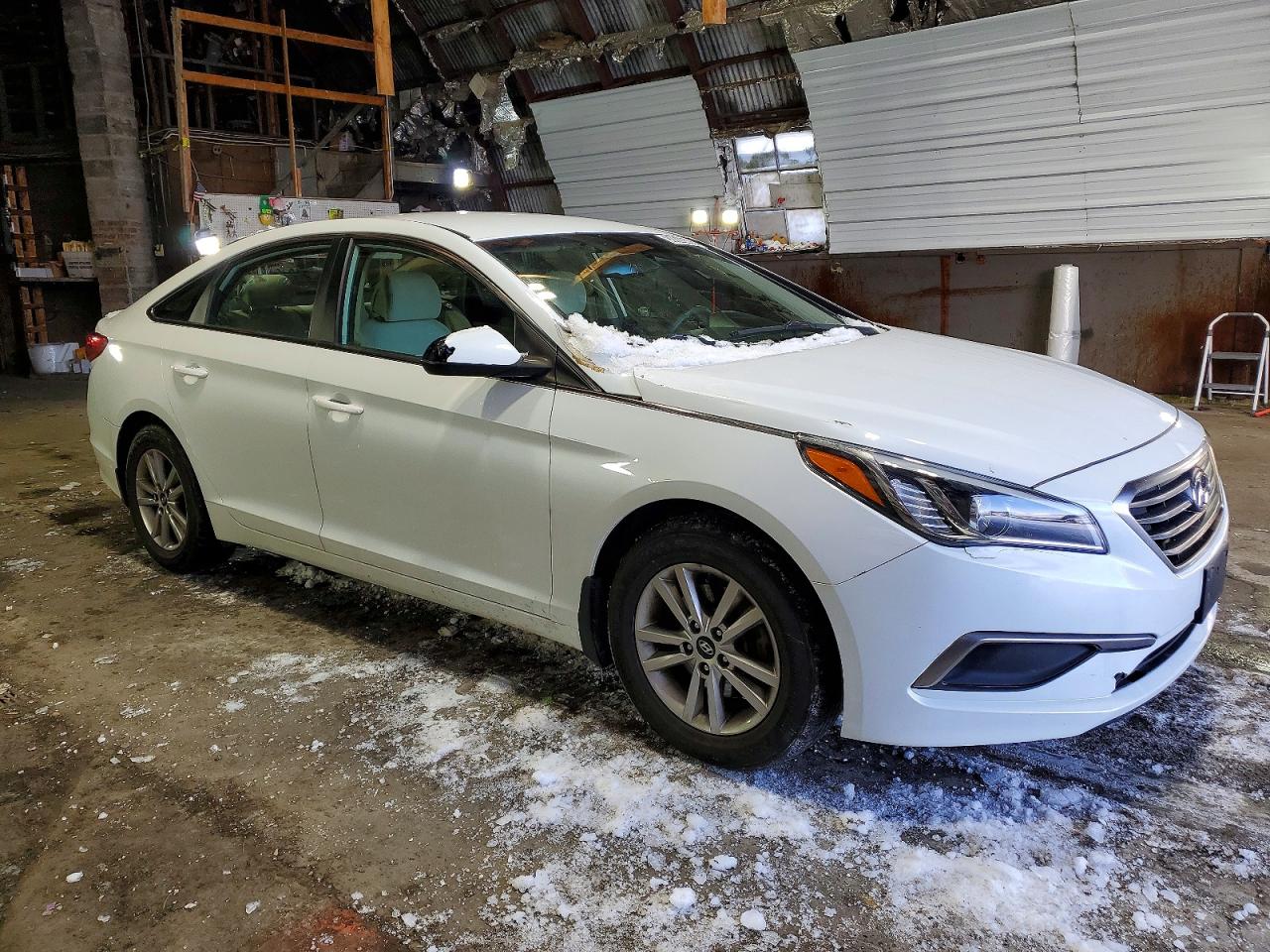 2016 HYUNDAI SONATA SE photo 4