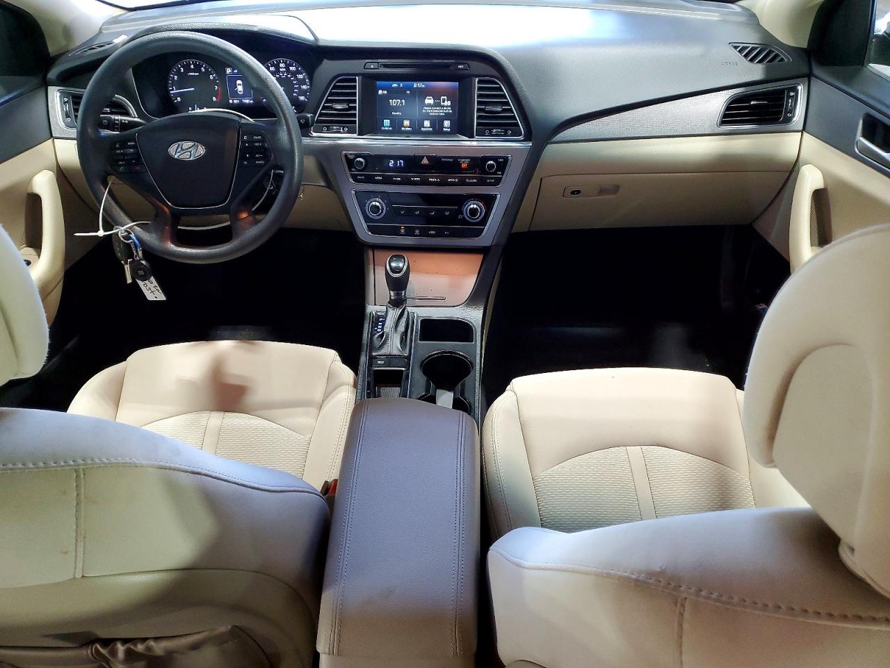 2016 HYUNDAI SONATA SE photo 8