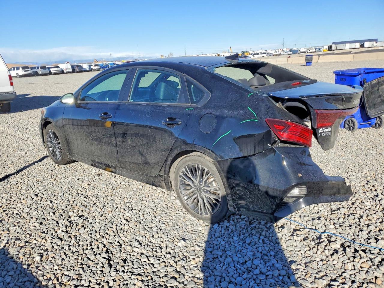 2024 KIA FORTE GT LINE photo 3