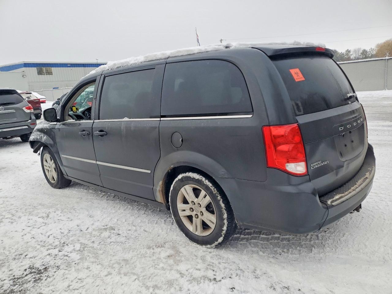 2012 DODGE GRAND CARAVAN CREW photo 2