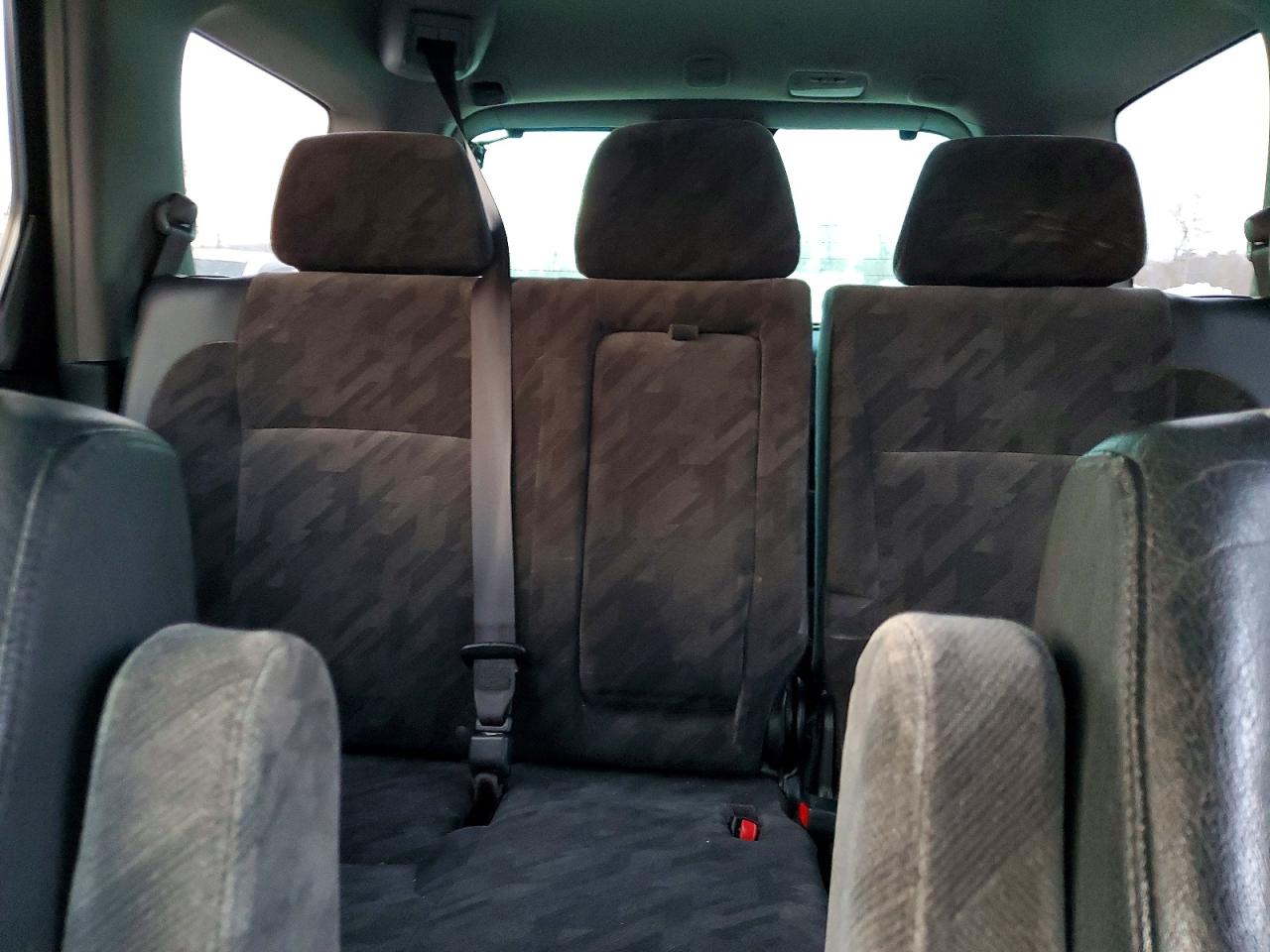 2004 HONDA CR-V photo 10