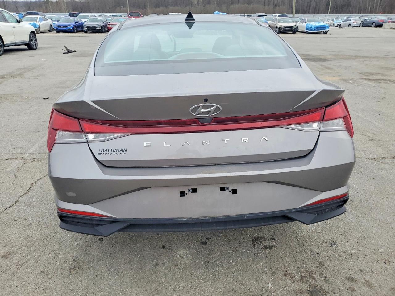 2023 HYUNDAI ELANTRA SE photo 6