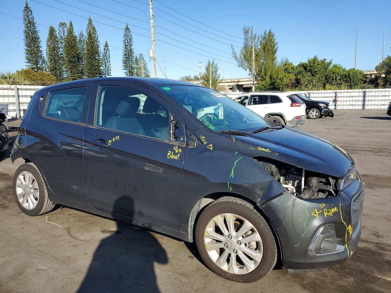 2018 CHEVROLET SPARK 1LT photo 4