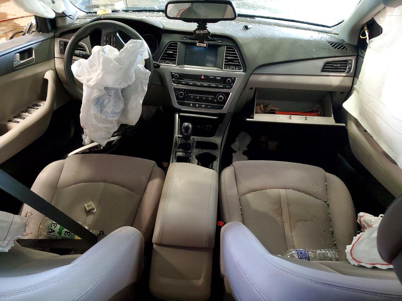 2016 HYUNDAI SONATA SE photo 8