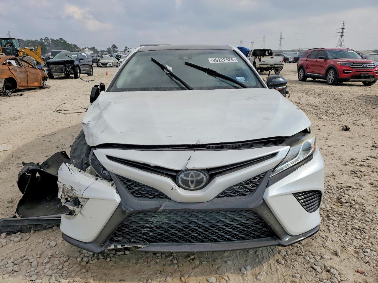 2020 TOYOTA CAMRY XSE photo 5