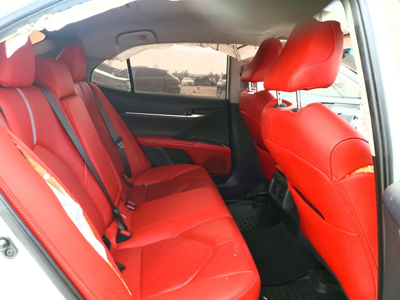 2020 TOYOTA CAMRY XSE photo 10