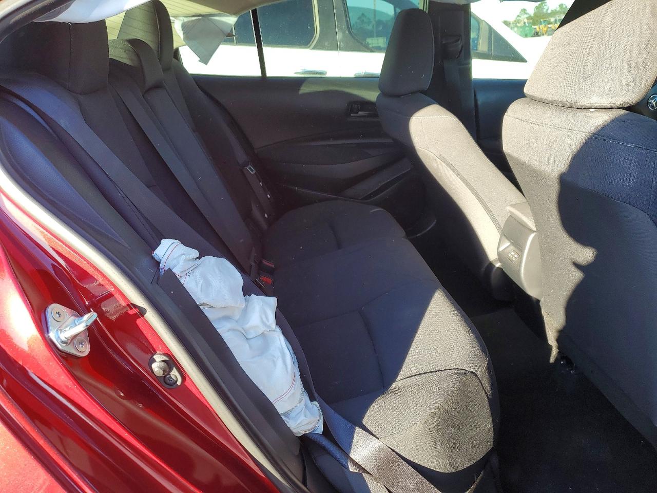 2023 TOYOTA COROLLA LE photo 10