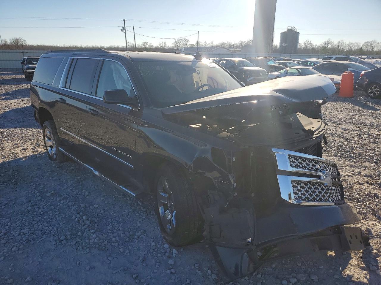 2018 CHEVROLET SUBURBAN K1500 LT photo 4