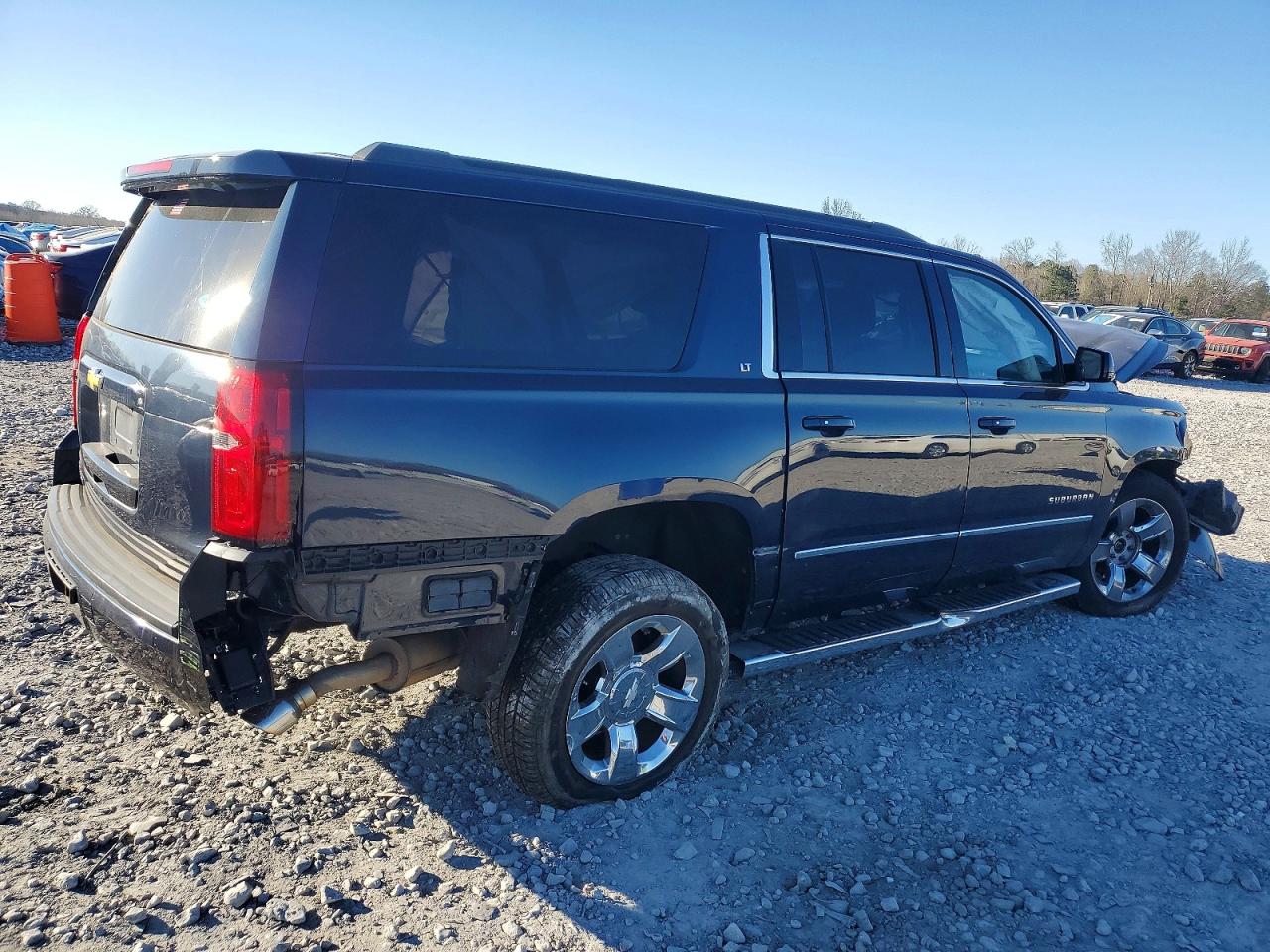 2018 CHEVROLET SUBURBAN K1500 LT photo 3
