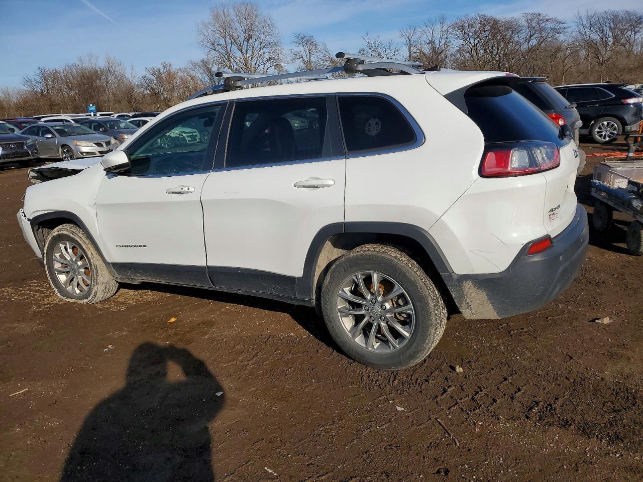 2019 JEEP CHEROKEE photo 2