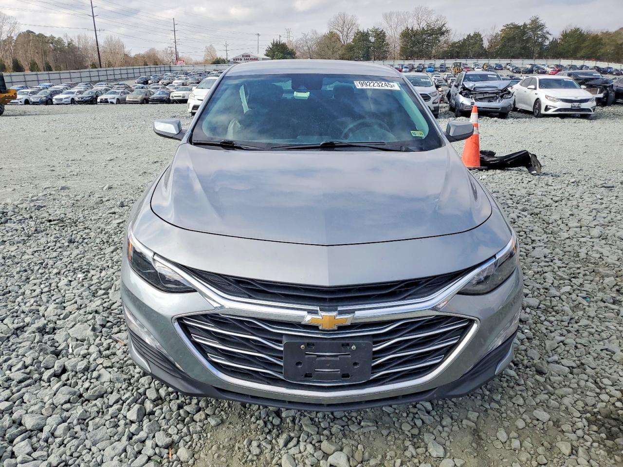 2024 CHEVROLET MALIBU LT photo 5