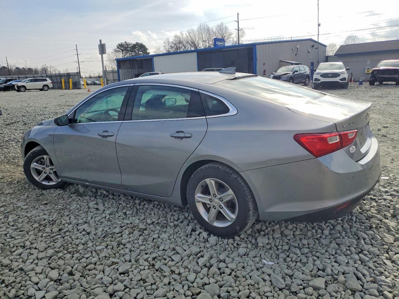 2024 CHEVROLET MALIBU LT photo 2